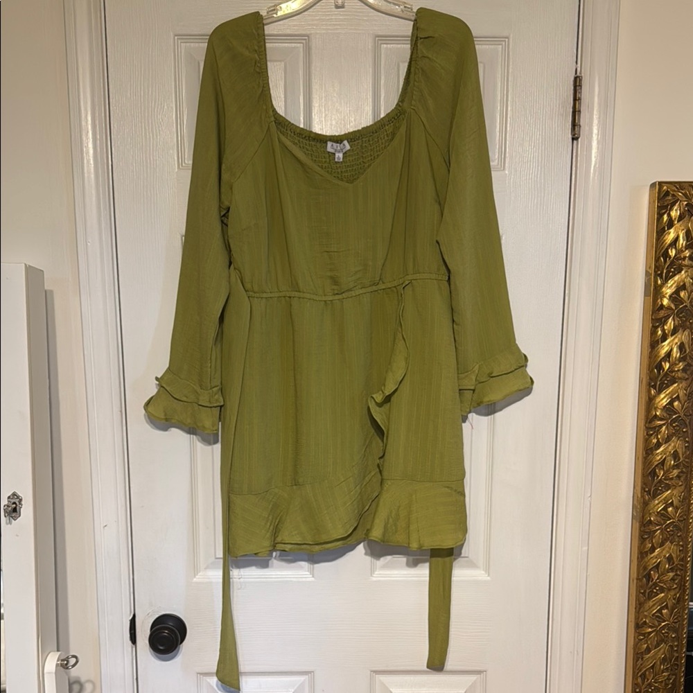 Green Long Sleeve Mini Dress Flowy Size Large